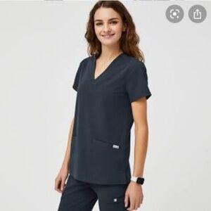 Figs Women's Dark Harbor Scrub Set